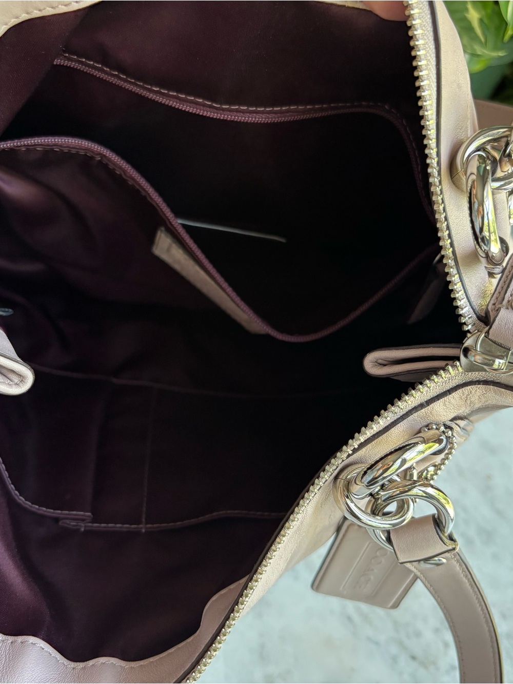 Coach Kristin Pale Pink Leather Expandable Shoulder Bag with Silver Hardware - Picture 6 of 10